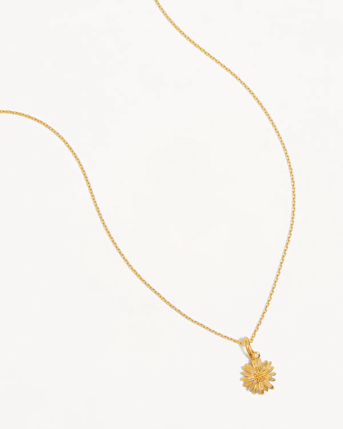 18k Gold Vermeil Daisy April Birth Flower Necklace - Image 4