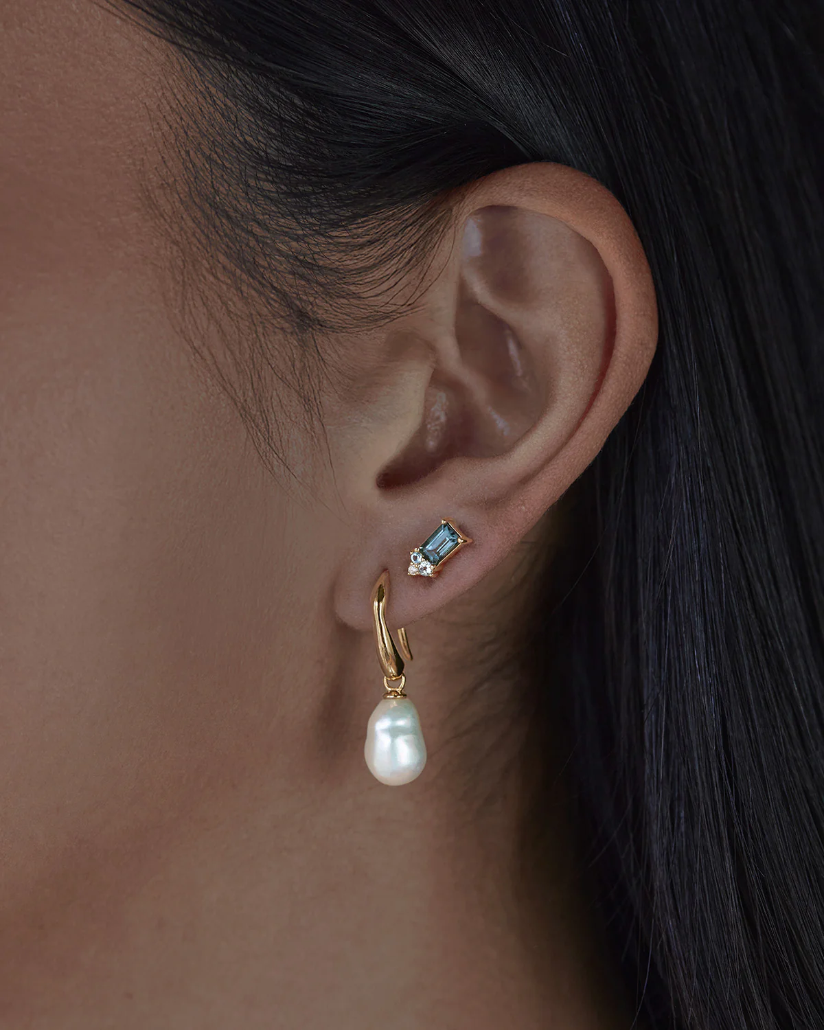 18k Gold Vermeil Endless Devotion Stud Earrings - Image 4