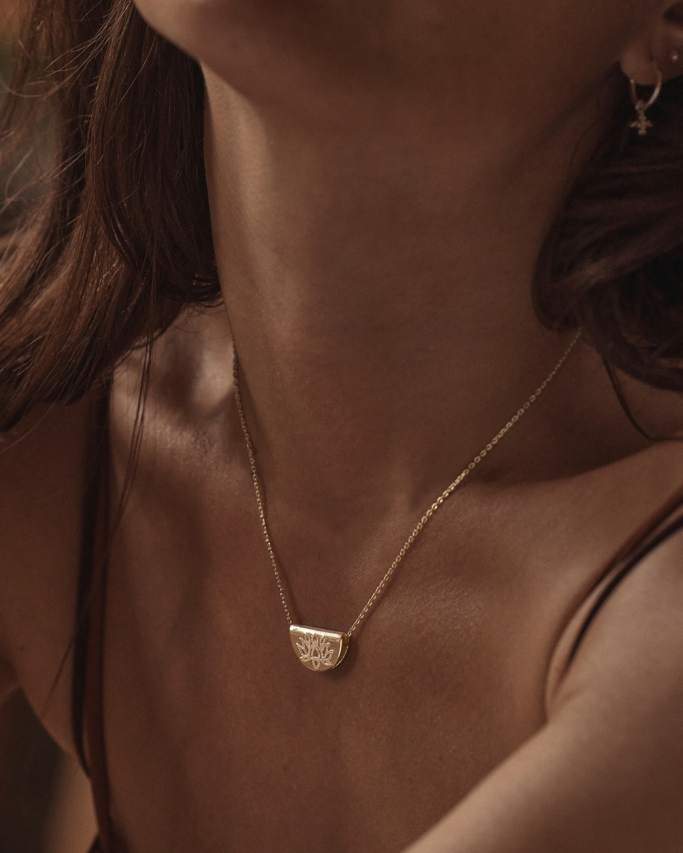 18k Gold Vermeil Lotus Necklace - Image 7