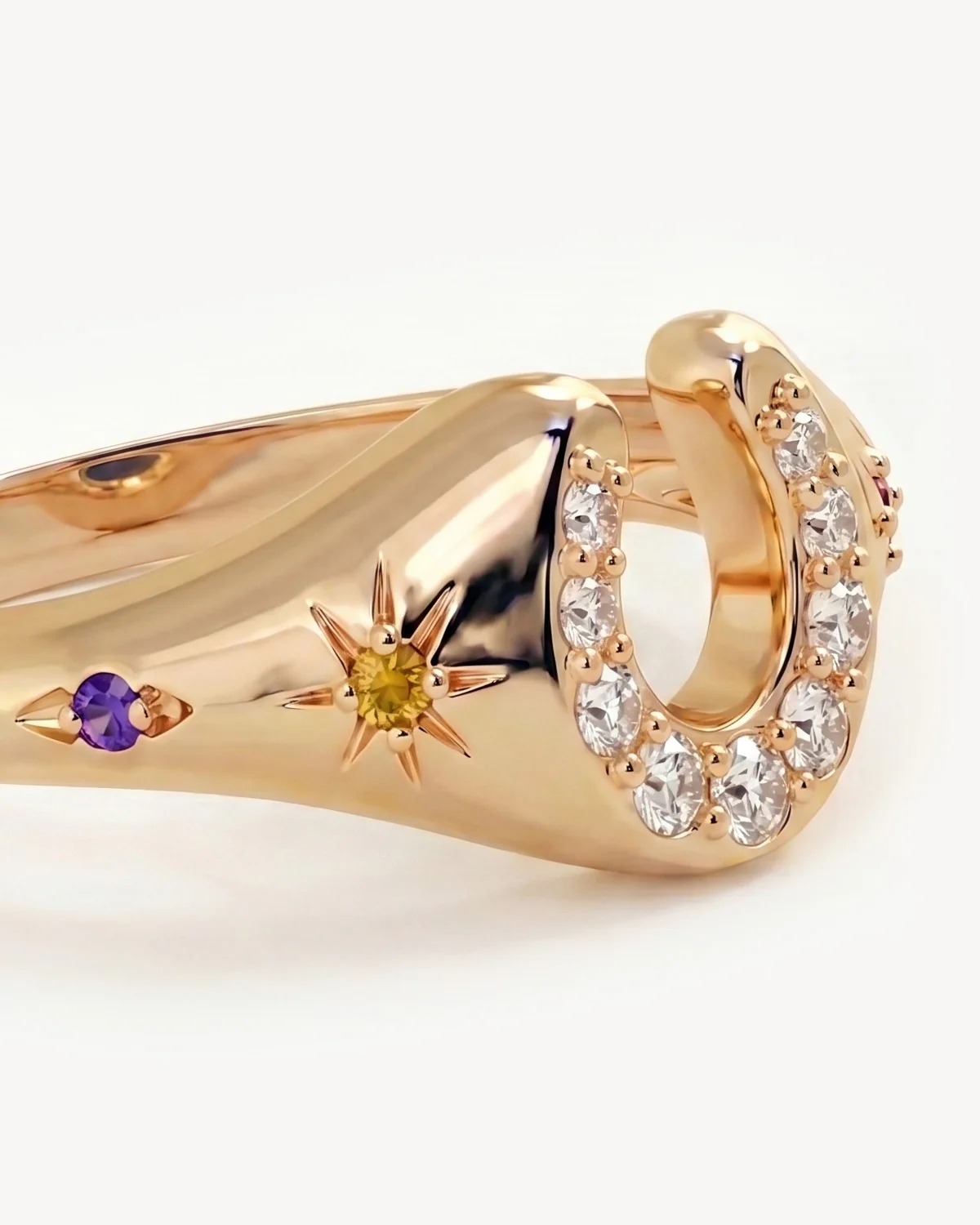 18k Gold Vermeil Lucky Horseshoe Ring - Image 3