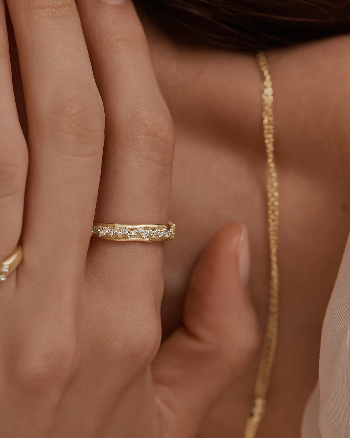 18k Gold Vermeil Scattered Light Ring - Image 4