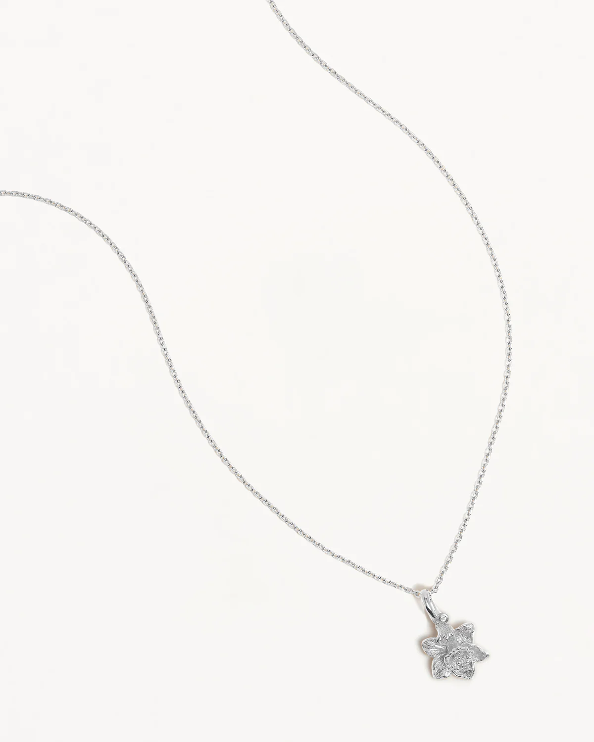 Sterling Silver Daffodil March Birth Flower Necklace - Image 4