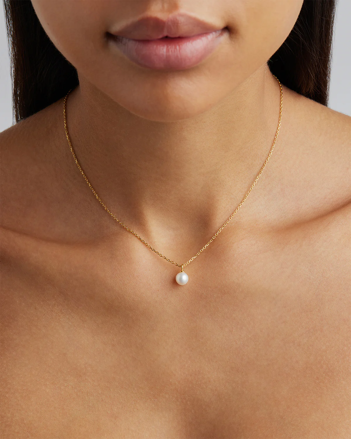 18k Gold Vermeil Floating On Air Pearl Necklace - Image 2