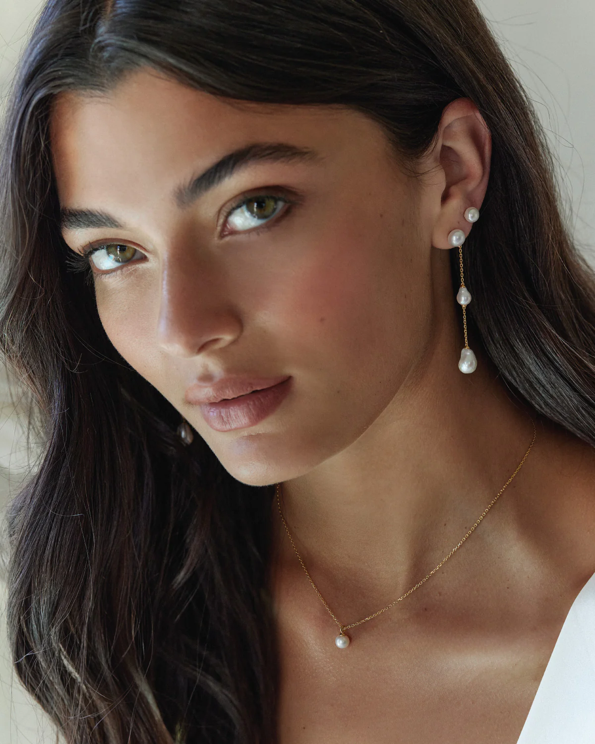 18k Gold Vermeil Floating On Air Pearl Stud Earrings - 6mm - Image 4